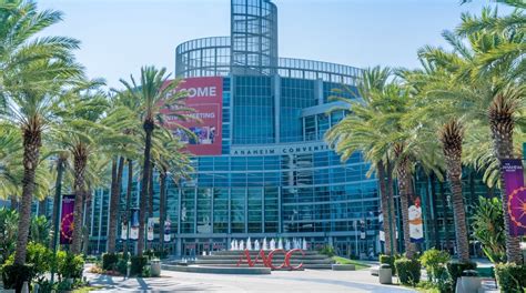 THE 10 CLOSEST Hotels to Anaheim Convention Center.